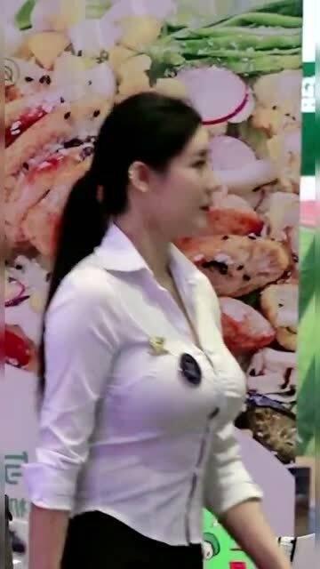 太阳女神网红吃瓜事件,揭秘网络舆论的风云变幻 第1张 太阳女神网红吃瓜事件,揭秘网络舆论的风云变幻 第1张