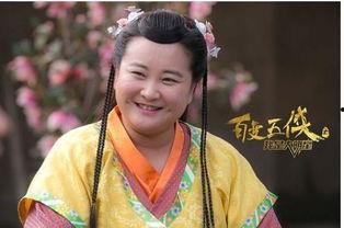 娱乐吃瓜酱贾玲,娱乐吃瓜界的“瓜王”，揭秘娱乐圈幕后故事