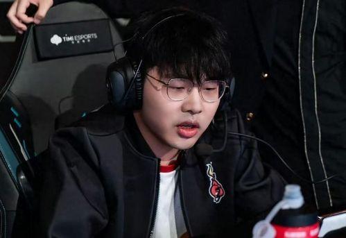 久哲爆料转会视频,电竞界风云变幻,转会门背后真相揭晓 第3张 久哲爆料转会视频,电竞界风云变幻,转会门背后真相揭晓 第3张